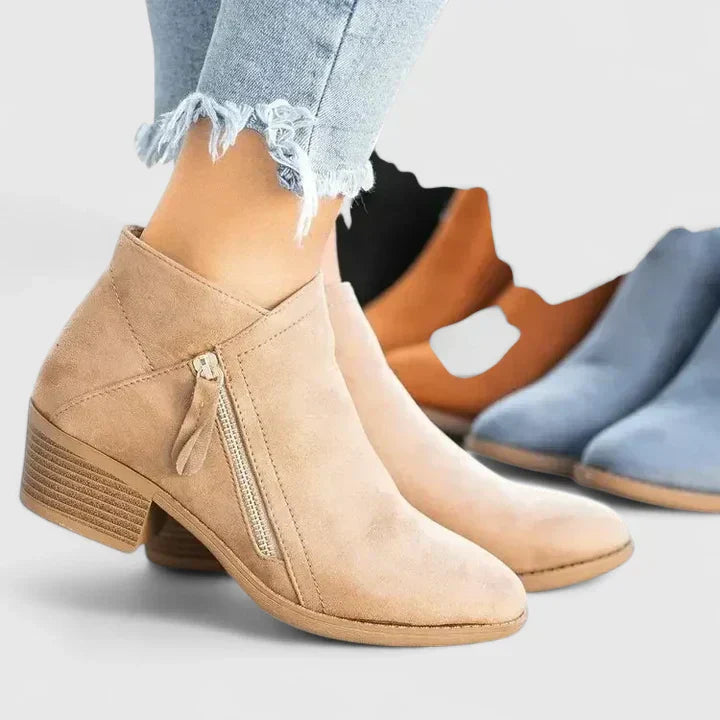 Auryziah | Orthopedic Boots