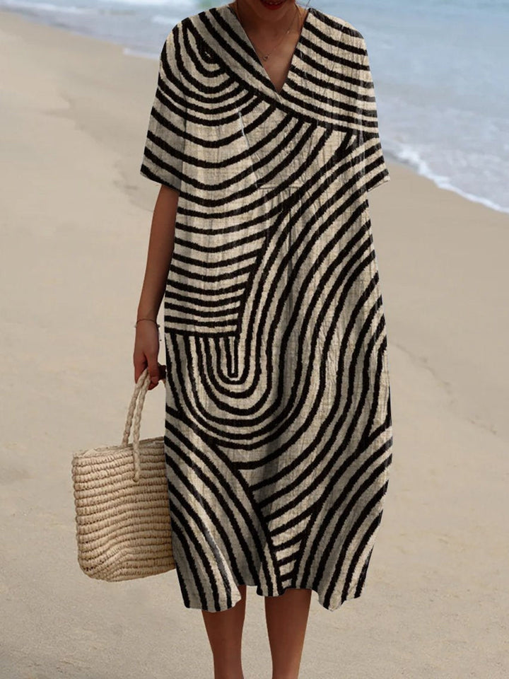 Jinte – Graphic Dress Beach