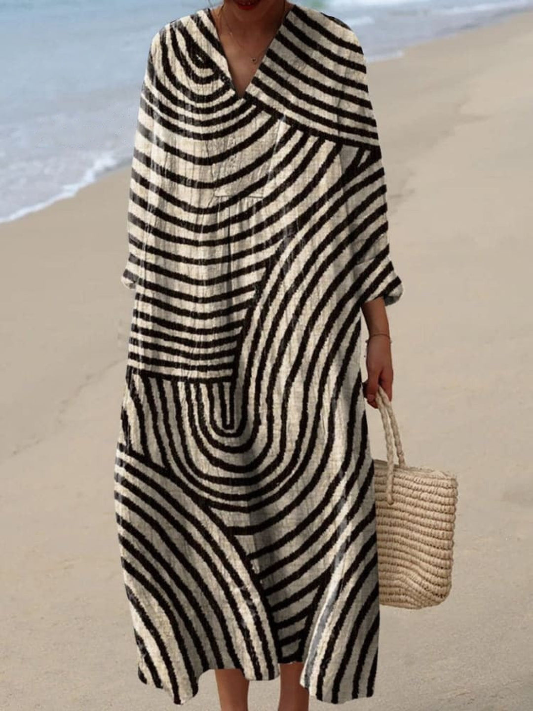 Jinte – Graphic Dress Beach